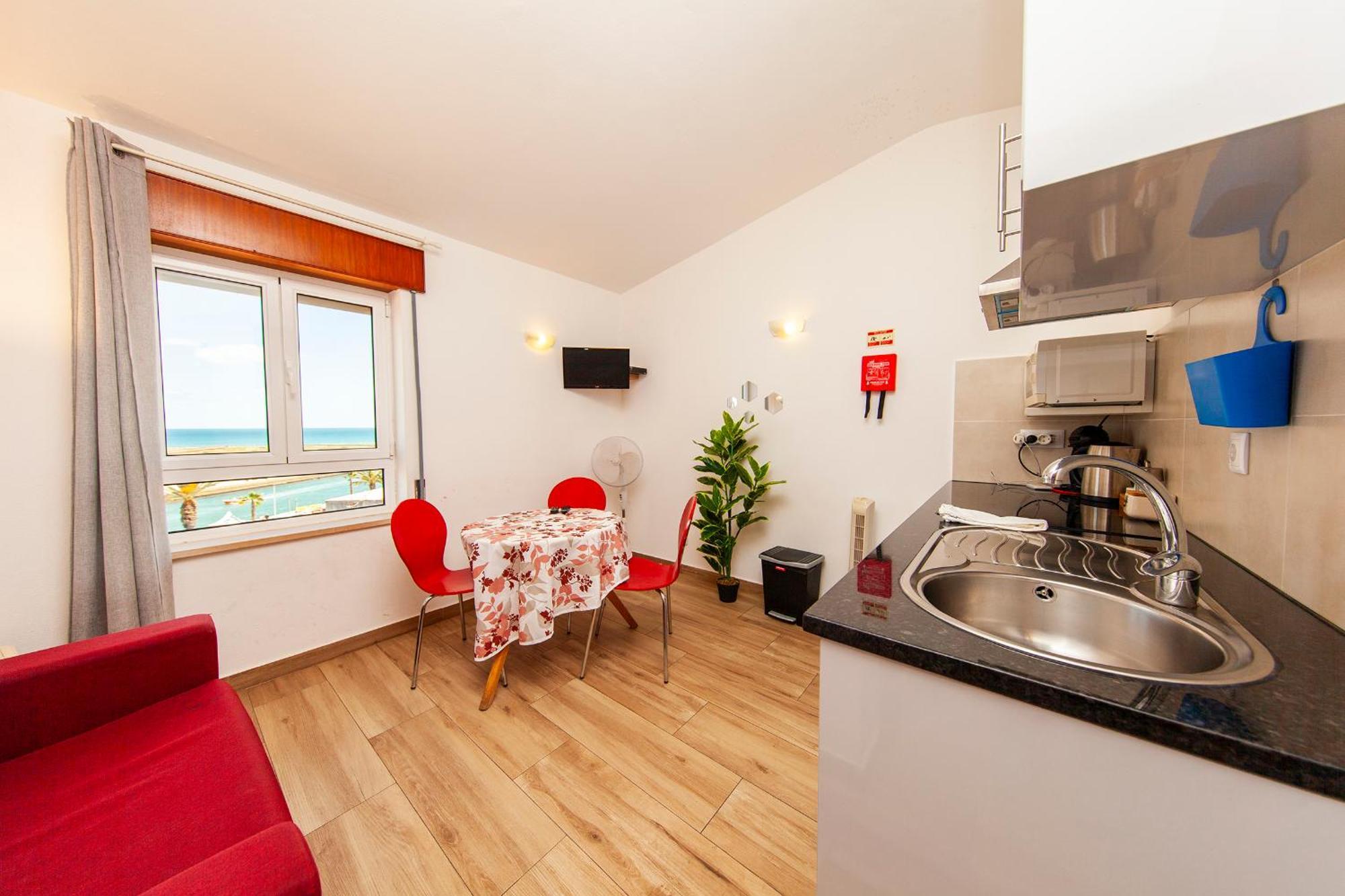 A38 - Rising Sun Top-Floor Flat 라고스 외부 사진
